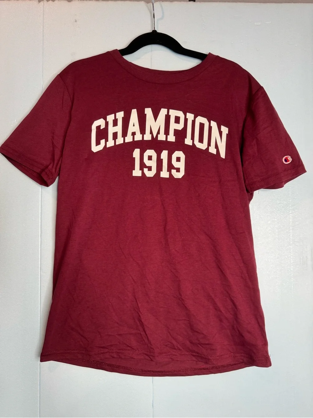 NWT Medium 10/12 Champion Boys Maroon Short Sleeve Graphic Tee Shirt Wine A0210